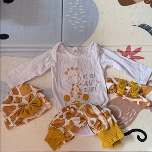 Adorable Giraffe Baby Outfit with Headband and Hat
